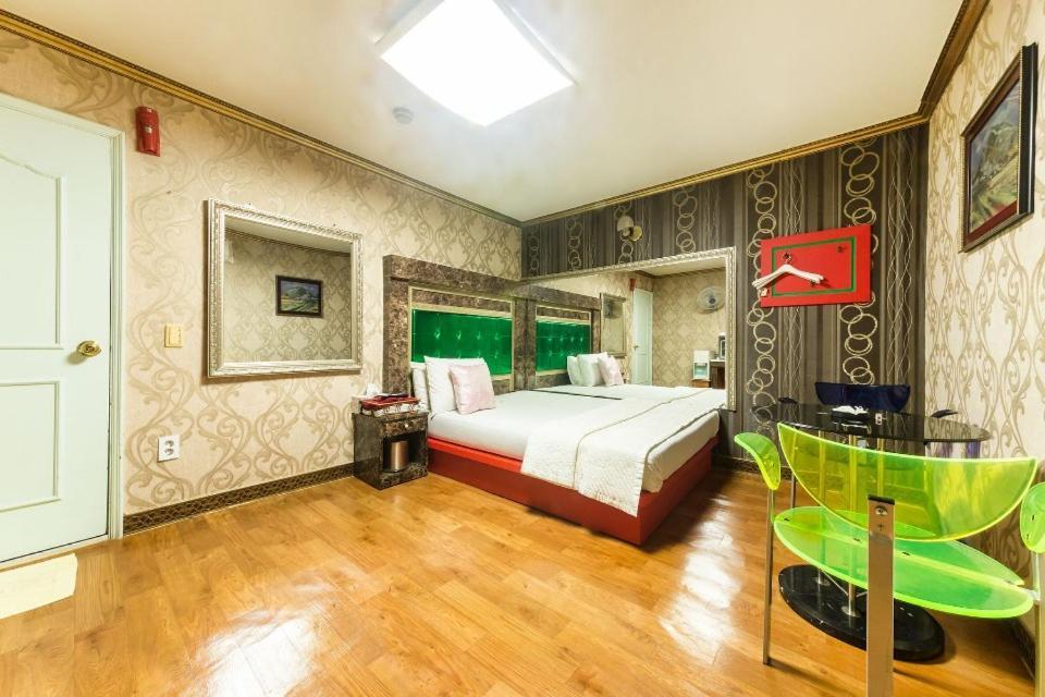 Feel Motel Pocheon Exterior photo